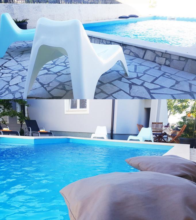 Guest House Ilic Loborika Bagian luar foto