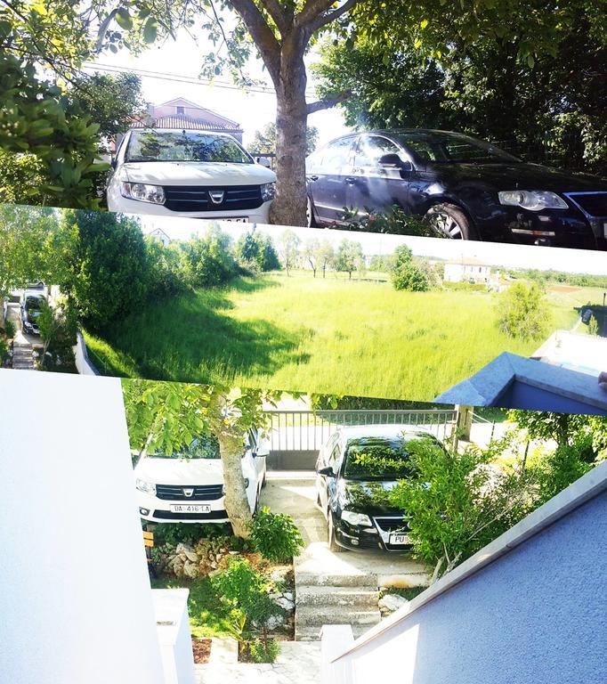 Guest House Ilic Loborika Bagian luar foto