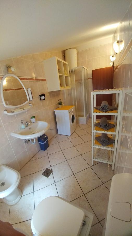 Guest House Ilic Loborika Bagian luar foto