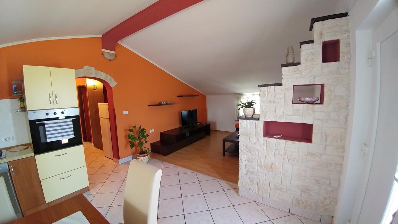 Guest House Ilic Loborika Bagian luar foto